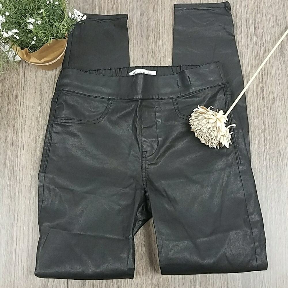 Madewell size 27 skinny stretchy‎ black faux leather jeans